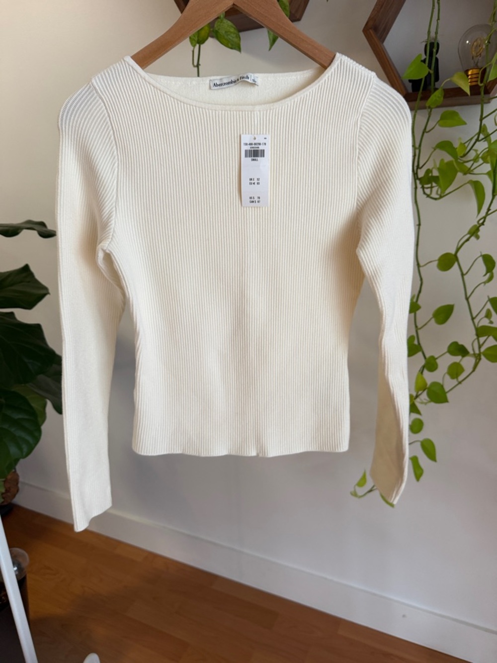 Abercrombie & Fitch Ivory Ribbed Boatneck Sweater